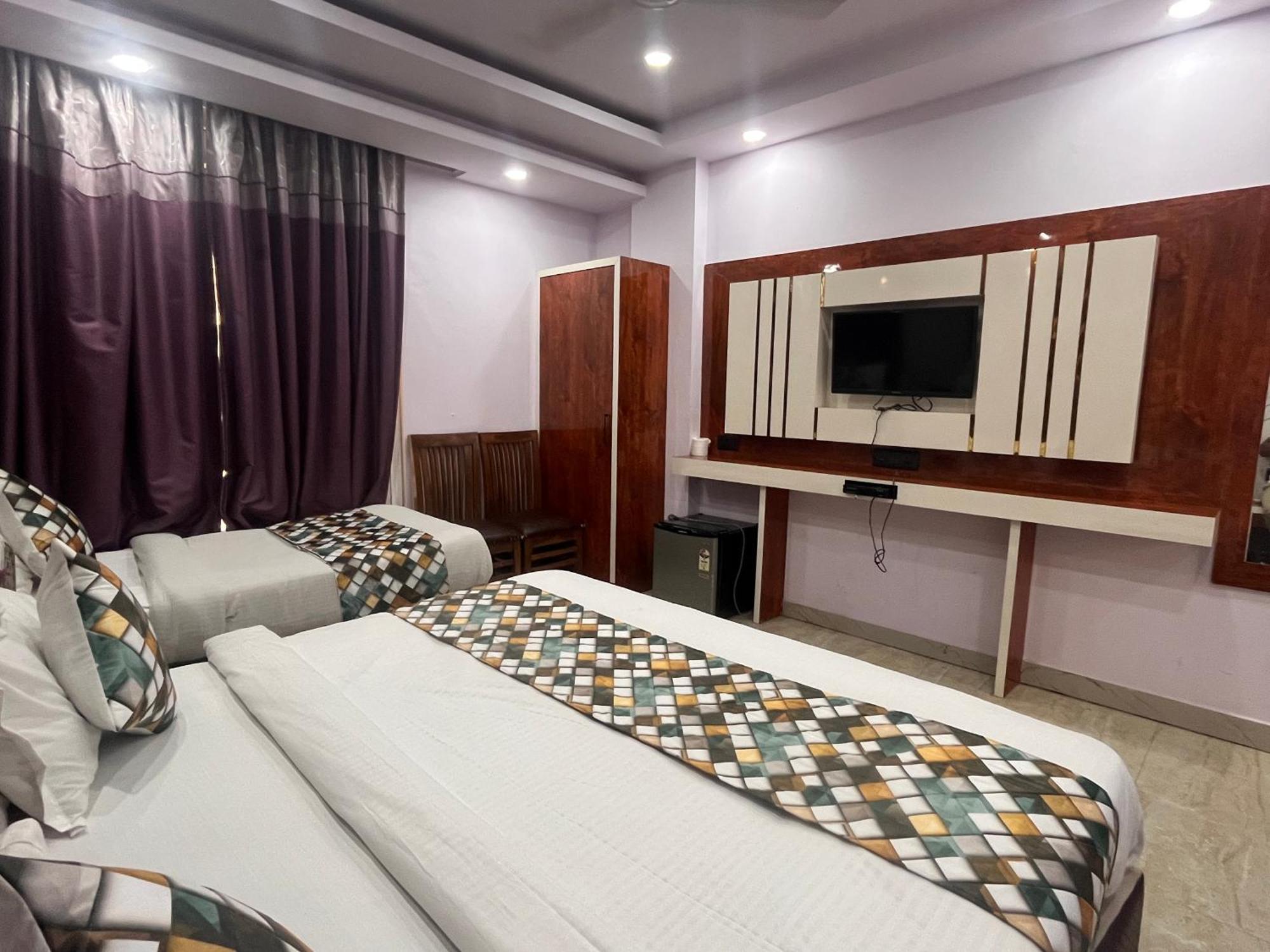 Hotel Embassy Near Rk Ashram Metro